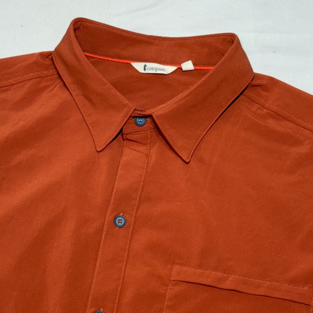 Cotopaxi Shirt Mens Medium Rust Orange Short Sleeve Stretch Button Down Hiking